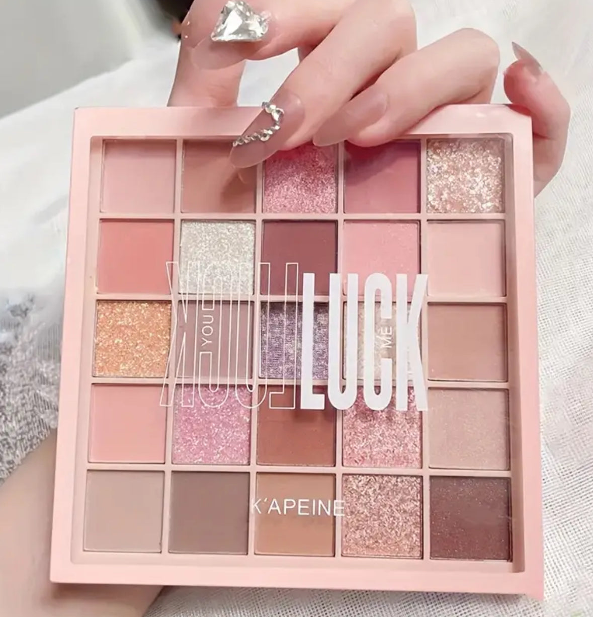 25 Shades Eyeshadow Palette – Long-Lasting Matte, Shimmer & Highlight Colors