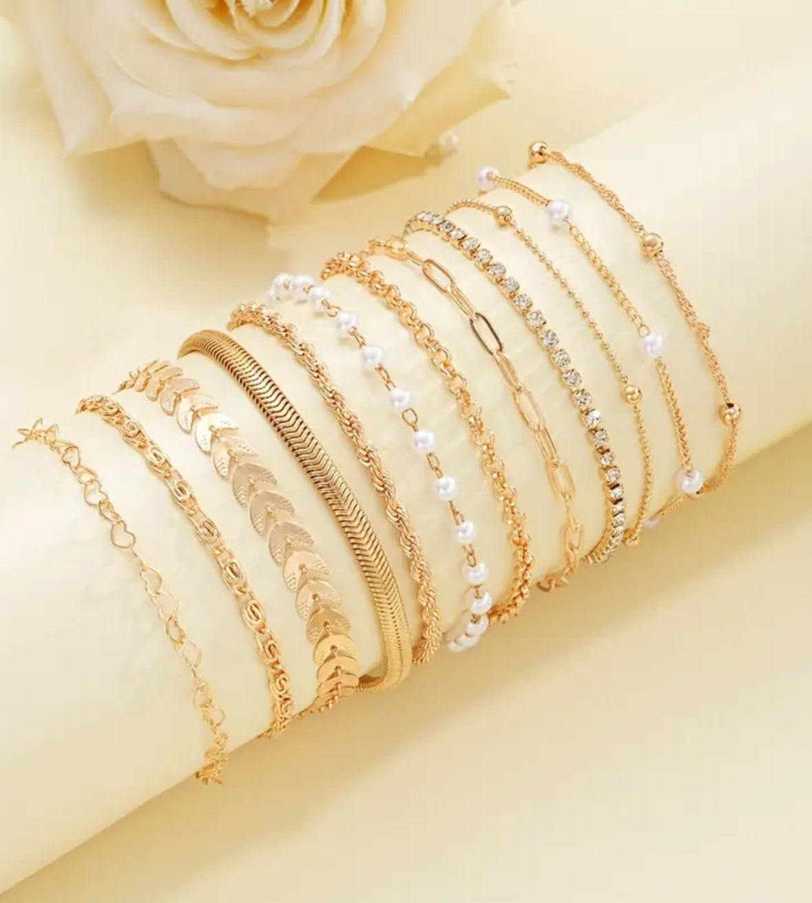 12pcs Gold-Tone Heart & Beaded Layered Bracelet Set for Women – Stylish, All-Season Jewelry for Dates and Daily Wear