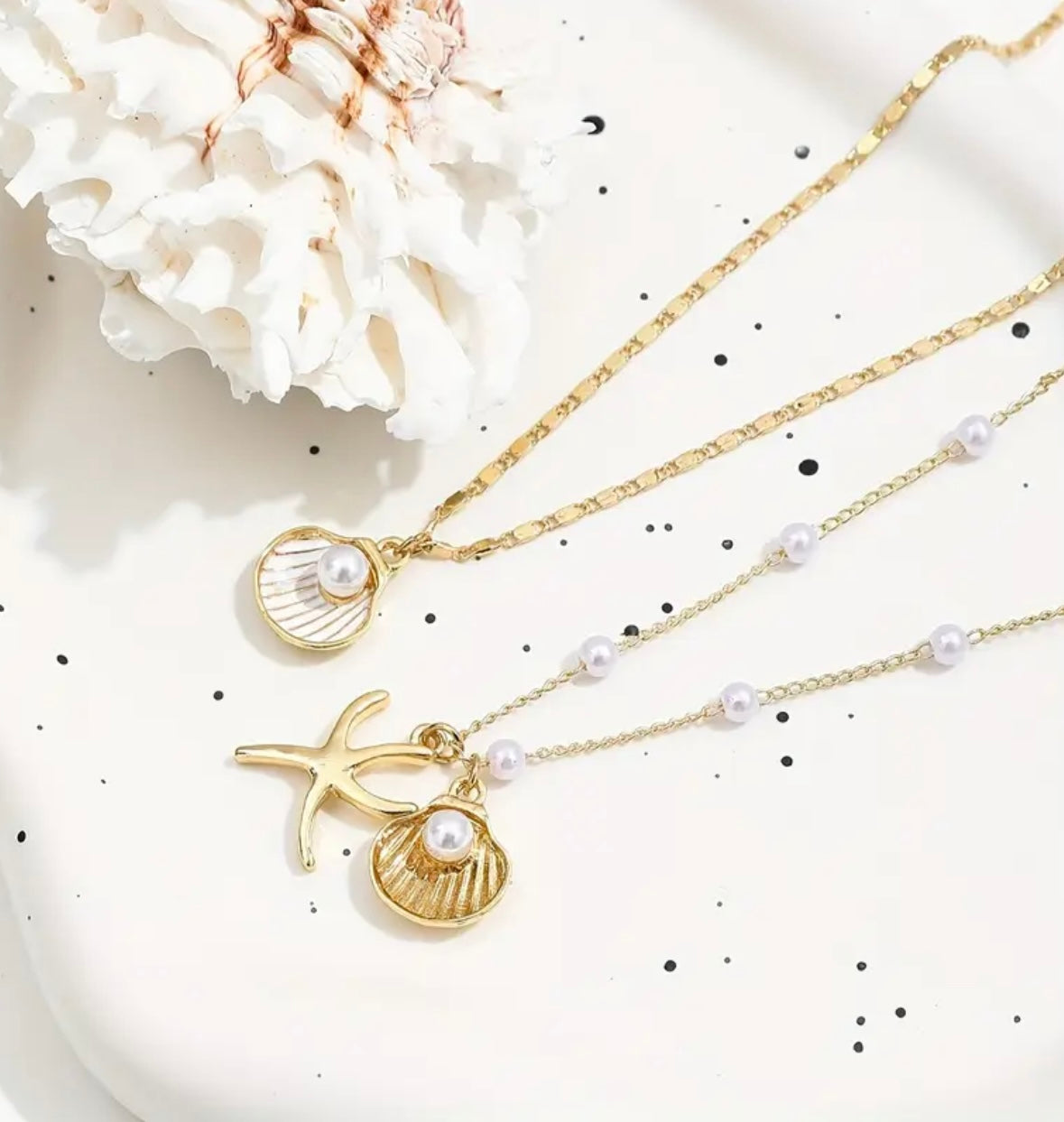 2pcs Elegant Pendant Necklace Set – Alloy Chain with Imitation Pearls, Shell & Starfish Charms, Simple and Stylish Jewelry for Women