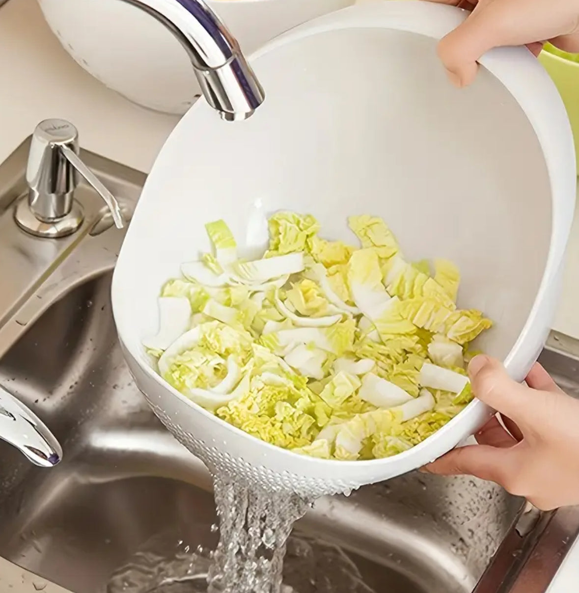 Durable Plastic Kitchen Colander – Multi-Purpose Basket for Easy Washing & Draining