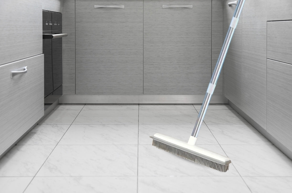 2-in-1 Rubber Broom & Squeegee – Effortless Pet Hair Remover for Carpets, Hardwood & Tiles | Stainless Steel Handle | Ideal for Cats & Dogs | Manual, Non-Electric Cleaning Tool